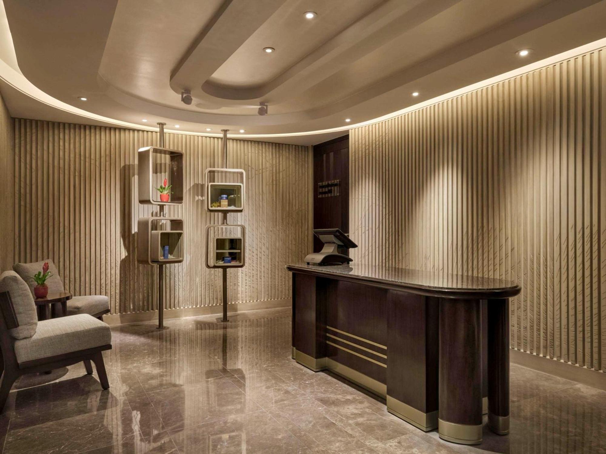 Swissotel Clark Philippines Clark Field Eksteriør billede